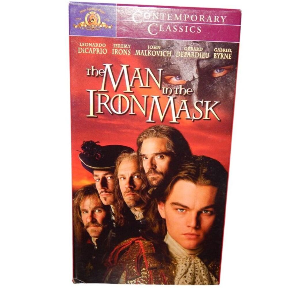 THE MAN IN THE IRON MASK vintage VHS in original paper case Leonardo DiCaprio